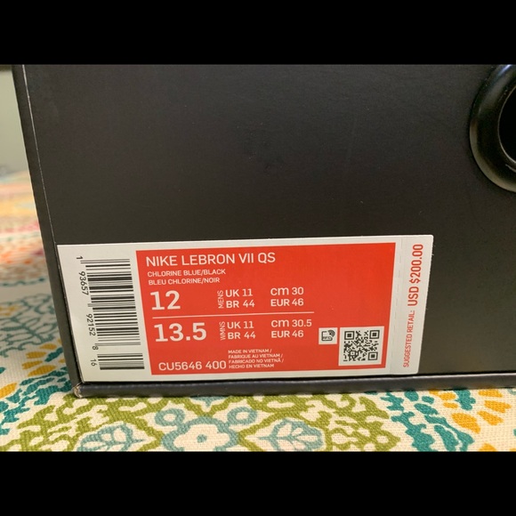 COPY - New Nike Lebron VII QS SIZE 12 Style: CU5646-400